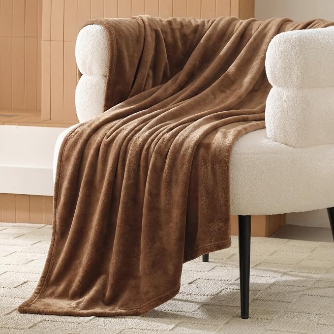 Bedsure GentleSoft Fleece Blanket Twin Size Orange - Image 2