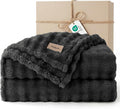 Bedsure 3D Fleece Bubble Blanket by BEDSURE