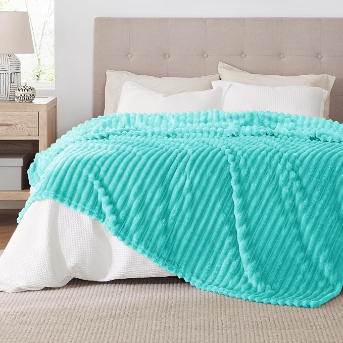 Bedsure GentleSoft Blue King Size Blanket - Image 2