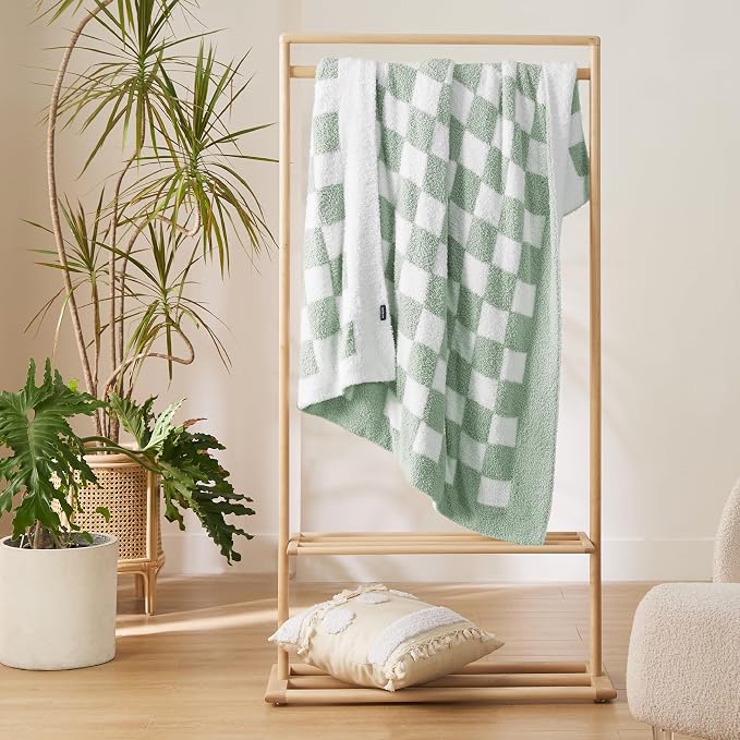 Bedsure GentleSoft Checkered Throw Blanket - Image 8