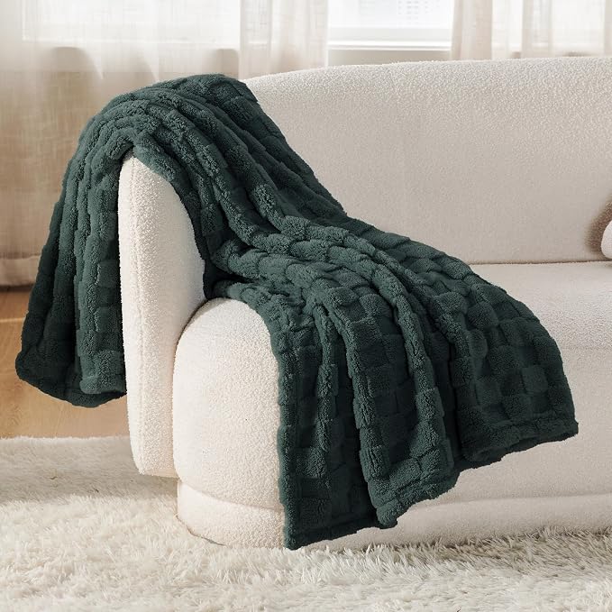 Bedsure GentleSoft Dark Green Spring Throw Blanket - Image 2
