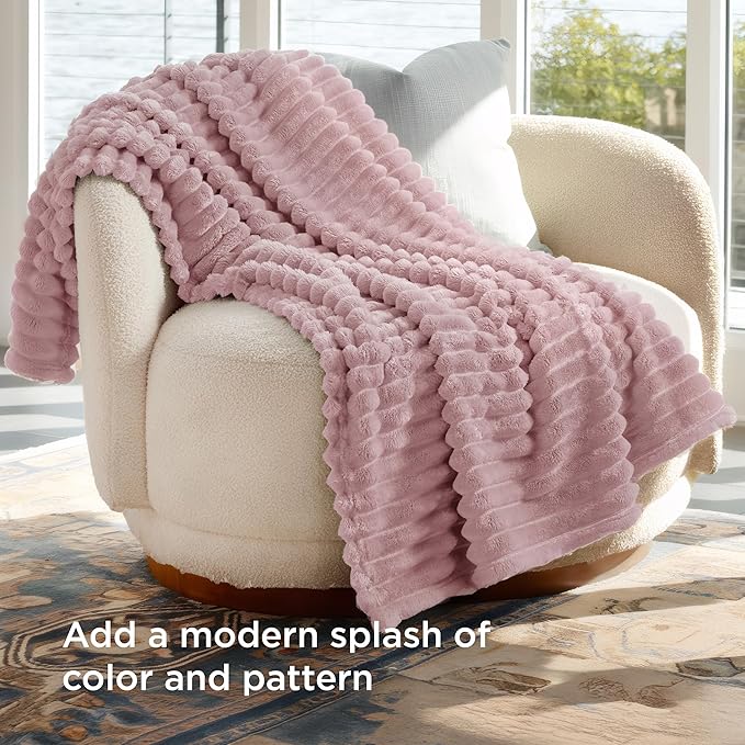 Bedsure GentleSoft Pink Twin XL Blanket - Image 3