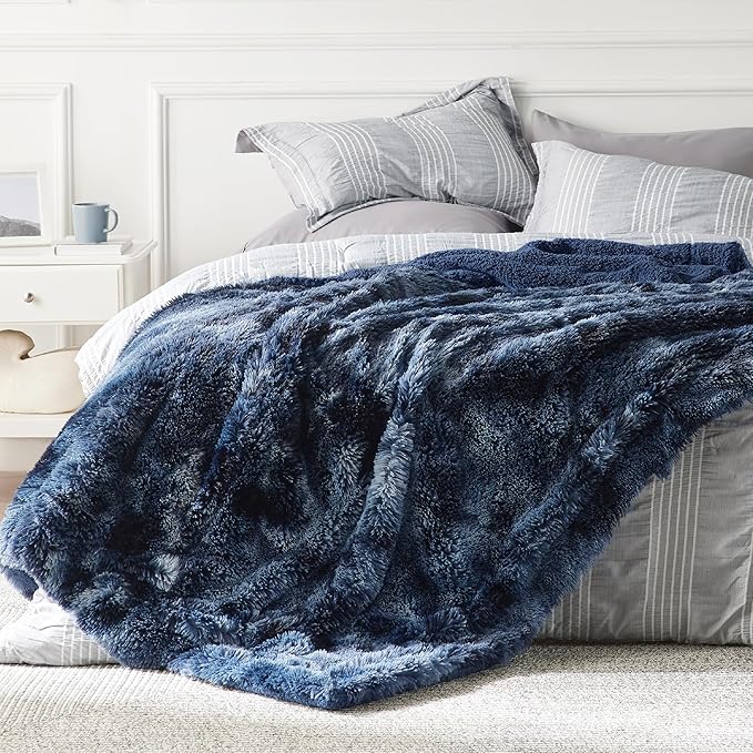 Bedsure GentleSoft Fluffy Tie Dye Navy Blue Blankets Queen Size - Image 5