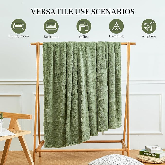 Aganear Flannel Throw Blanket - Image 4