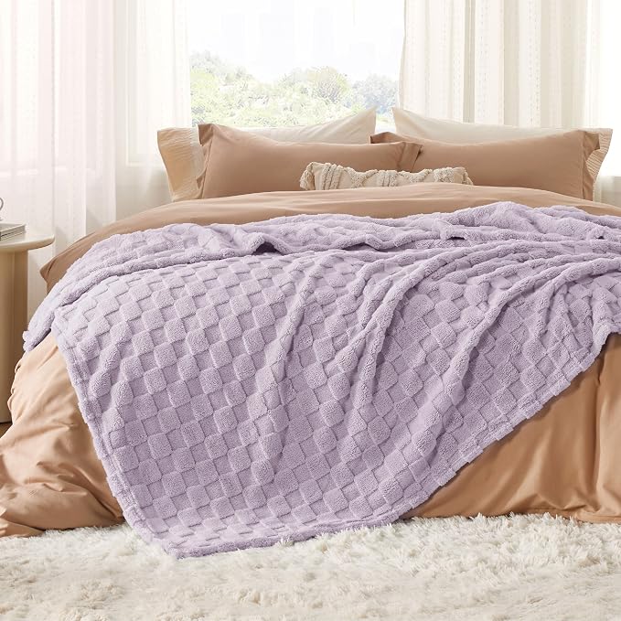 Bedsure GentleSoft Blankets Queen Size - Image 5