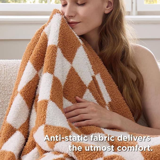 Bedsure GentleSoft Checkered Throw Blanket - Image 5