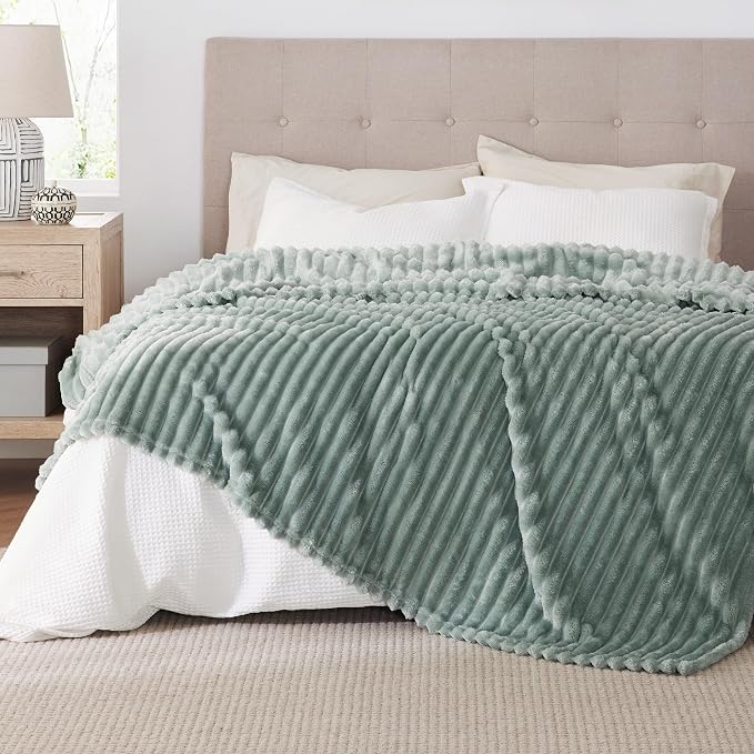 Bedsure GentleSoft Full Size Blankets - Image 2