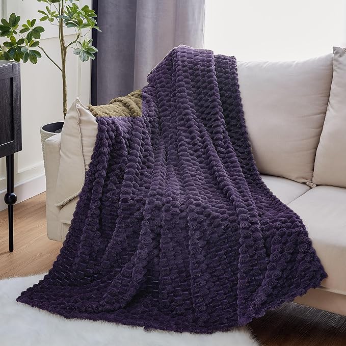 EXQ Home Fleece Throw Blanket for Couch or Bed - Image 3