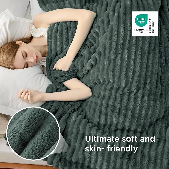 Bedsure GentleSoft Mallard Green Fleece Blanket - Image 5