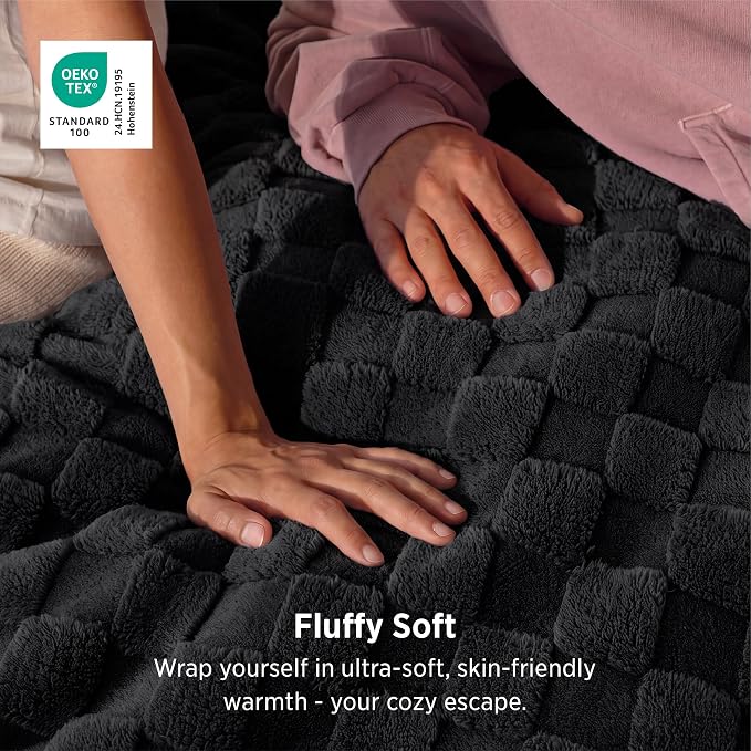 Bedsure GentleSoft Full Size Blankets - Image 2