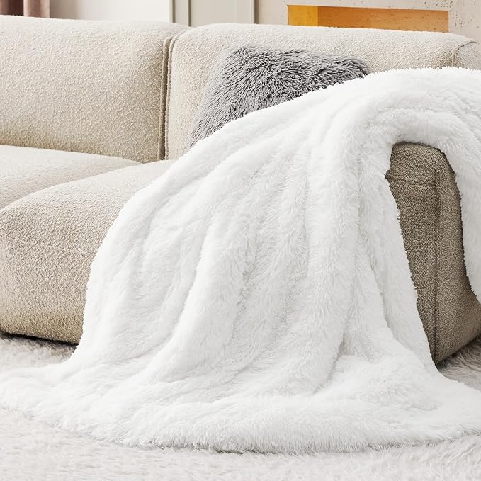 Bedsure GentleSoft Fuzzy Sherpa Faux Fur Twin Blanket White Cozy Gifts - Image 9