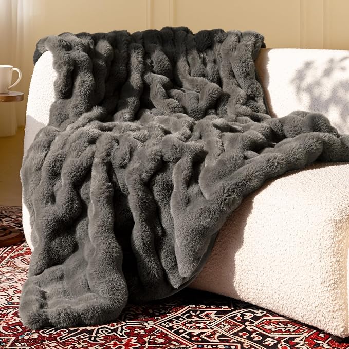 Ultra Soft Cozy Faux Fur Throw Blanket-Fuzzy Plush Thick Bubble Blanket by blunique