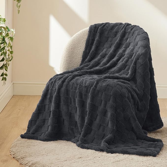 Bedsure GentleSoft Twin Blanket - Image 6