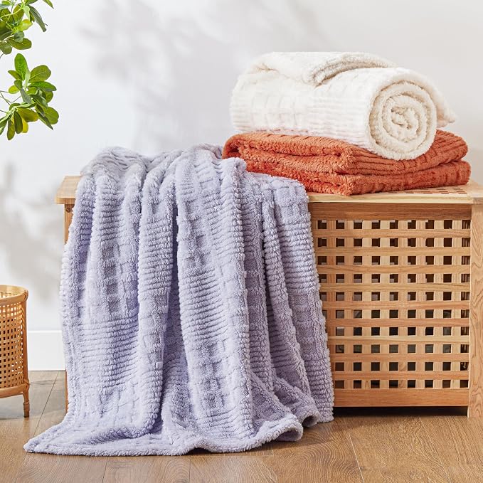 EXQ Home Fleece Throw Blanket for Couch or Bed - Image 7
