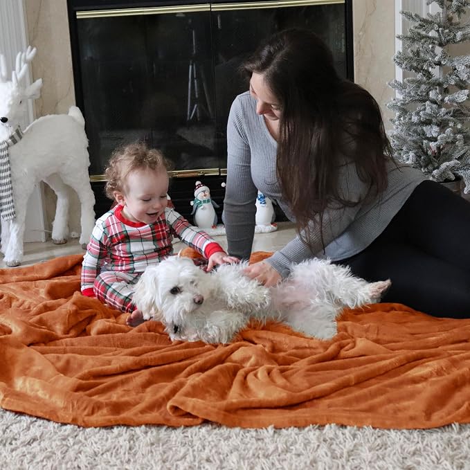 Bedsure GentleSoft Dark Orange Fleece Blanket King Size - Image 7