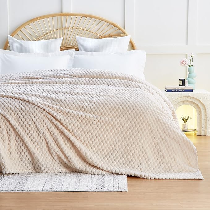 EXQ Home Fleece Blanket Queen Size by EXQHomeTexitleCoLtd