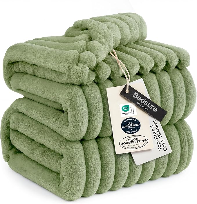 Bedsure GentleSoft Reseda Fleece Queen Blanket by BEDSURE