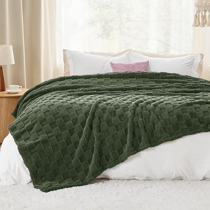 Bedsure GentleSoft King Size Blanket - Image 2