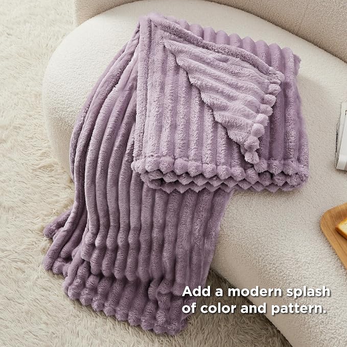 Bedsure GentleSoft Light Purple Throw Blanket - Image 5