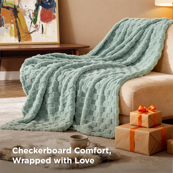 Bedsure GentleSoft Sage Green Twin XL Blanket - Image 5