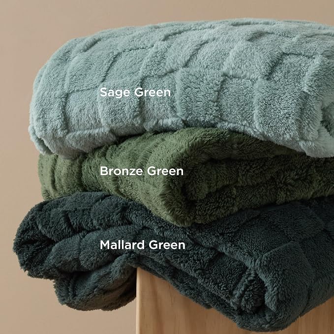 Bedsure GentleSoft Bronze Green Throw Blanket - Image 6