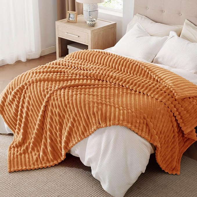 Bedsure GentleSoft Orange Full Blanket - Image 5