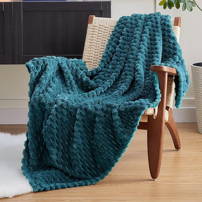 EXQ Home Fleece Throw Blanket for Couch or Bed by EXQHomeTexitleCoLtd
