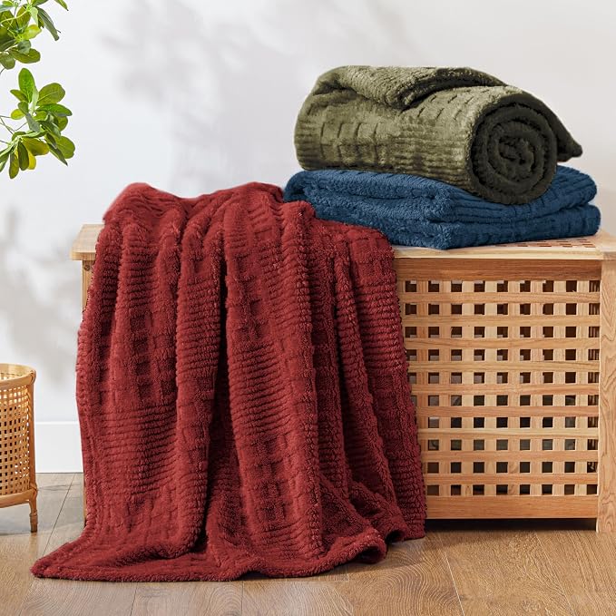 EXQ Home Fleece Throw Blanket for Couch or Bed - Image 7