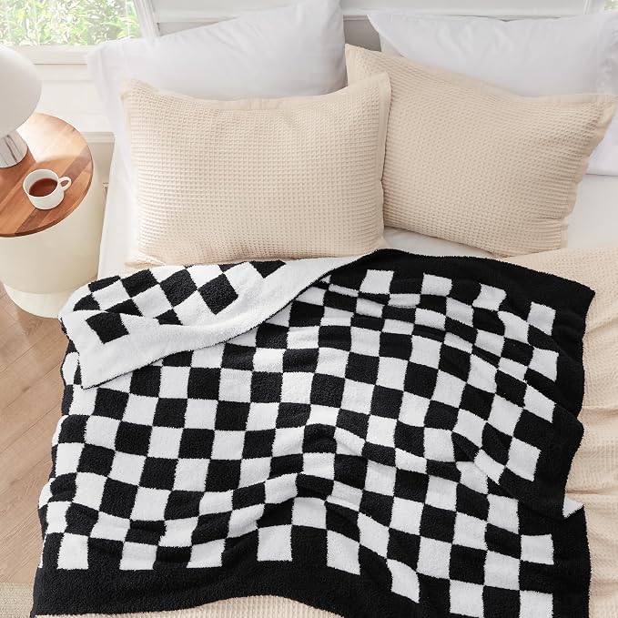 Bedsure GentleSoft Cozy Soft Throw Blanket, Lightweight Warm Knit All Season - Image 7