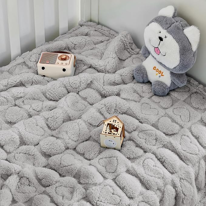 Yurhap Fleece Baby Blanket Heart Checkered, Ultra Soft Cozy Baby Blankets - Image 4
