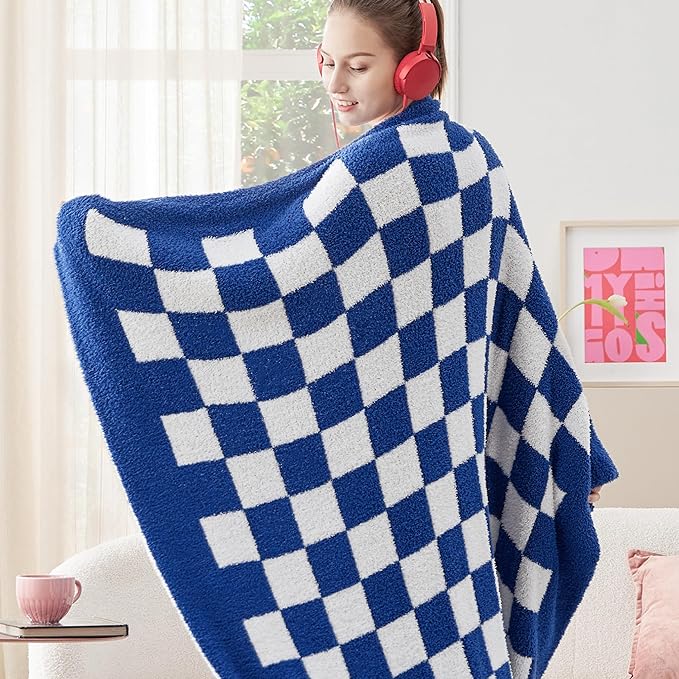 Bedsure GentleSoft Checkered Throw Blanket - Image 2