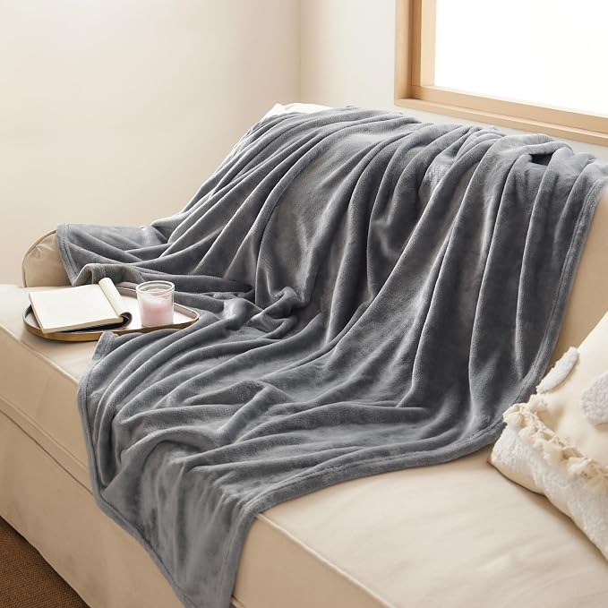 Bedsure GentleSoft Fleece Blanket Twin Size Grey - Image 5