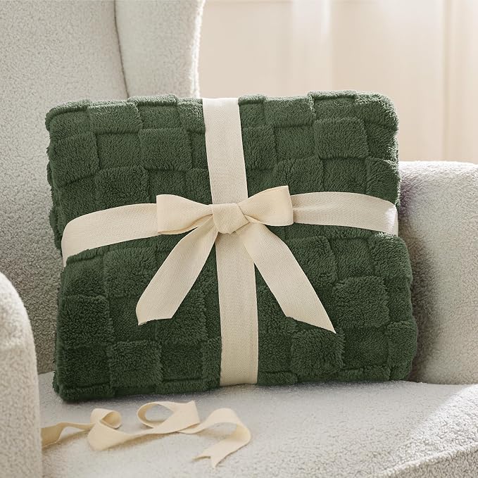 Bedsure GentleSoft Bronze Green Throw Blanket - Image 8