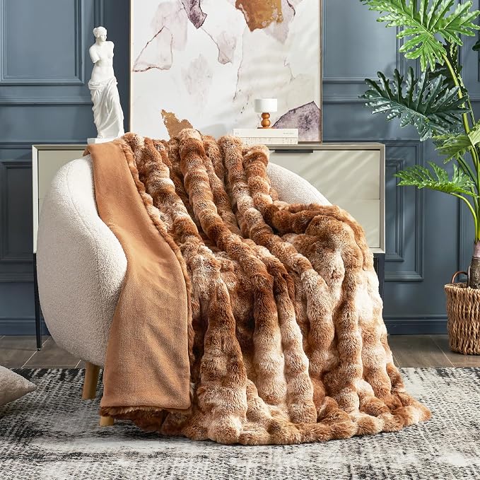 Cozy Bliss Faux Fur Throw Blanket - Image 4