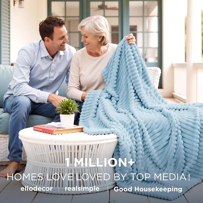 Bedsure GentleSoft Blue Twin XL Blanket - Image 2