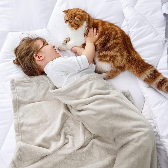 Bedsure GentleSoft Bedding Fleece Blanket - Image 2