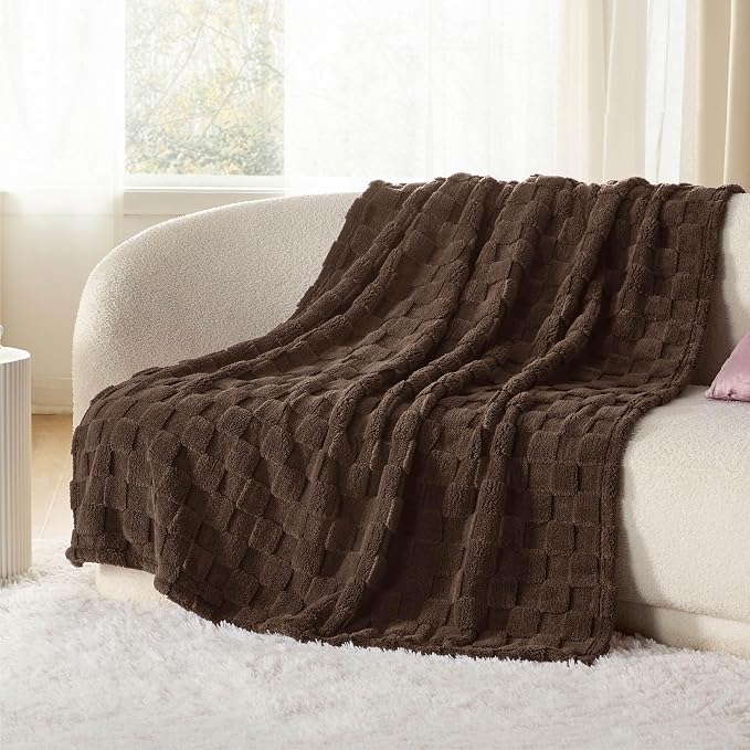 Bedsure GentleSoft Fall Throw Blanket - Image 6