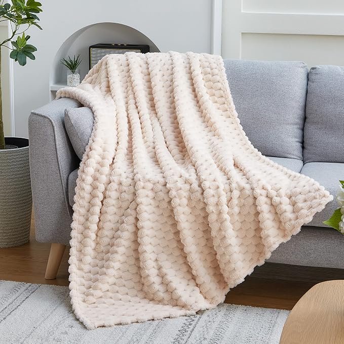 EXQ Home Fleece Throw Blanket for Couch or Bed - Image 4