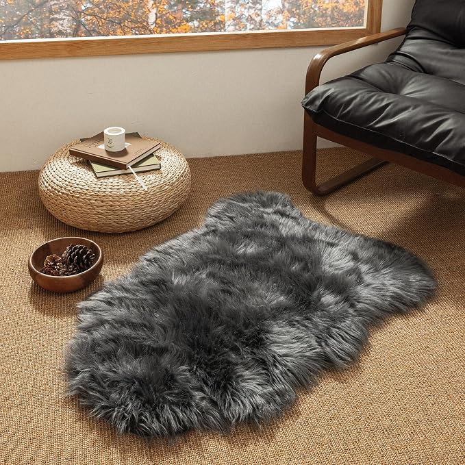 Ashler Faux Fur Rug, Fluffy Shaggy Area Rug Ultra Soft 2.3 x 3.3 Feet Sheepskin - Image 3