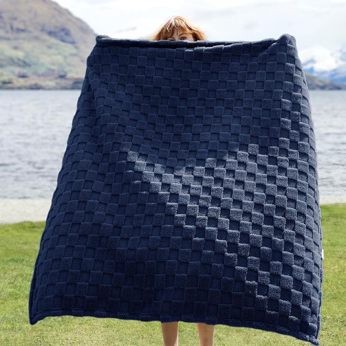 Bedsure GentleSoft Navy Throw Blanket - Image 2