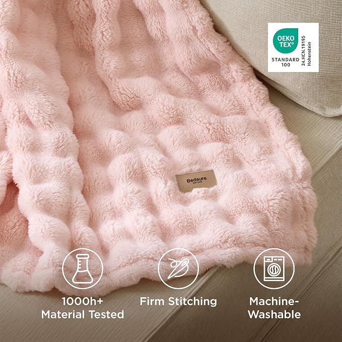 Bedsure 3D Fleece Bubble Blanket - Image 5