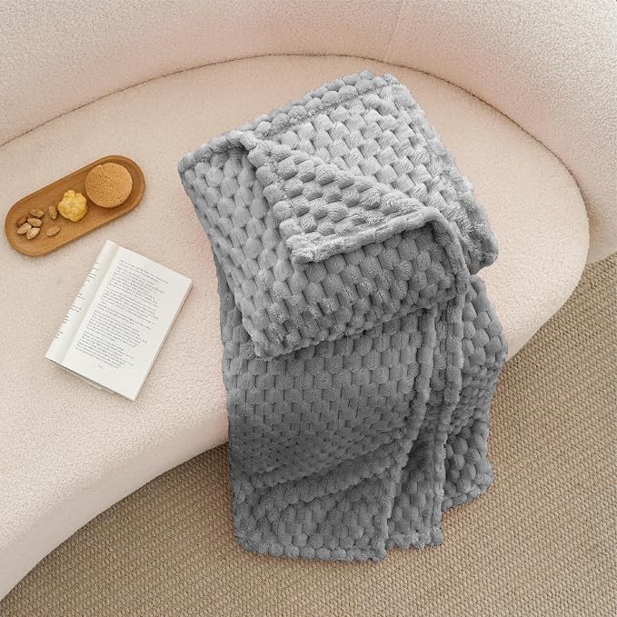 BEDELITE Fleece Blanket - Image 6