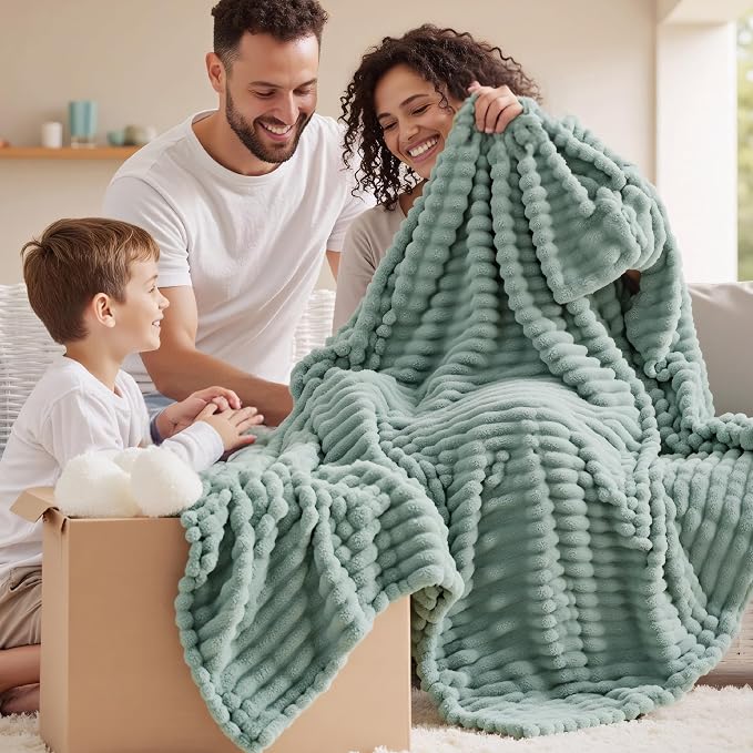 Bedsure GentleSoft Large Fleece Blanket - Image 8