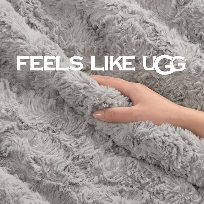 UGG Adalee Faux Fur Throw Blanket - Image 3