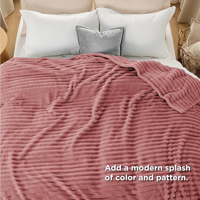 Bedsure GentleSoft Dusty Pink Full Blanket - Image 5