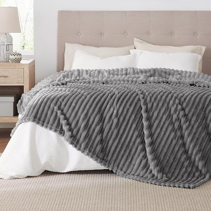 Bedsure GentleSoft Frost Gray Full Blanket - Image 9