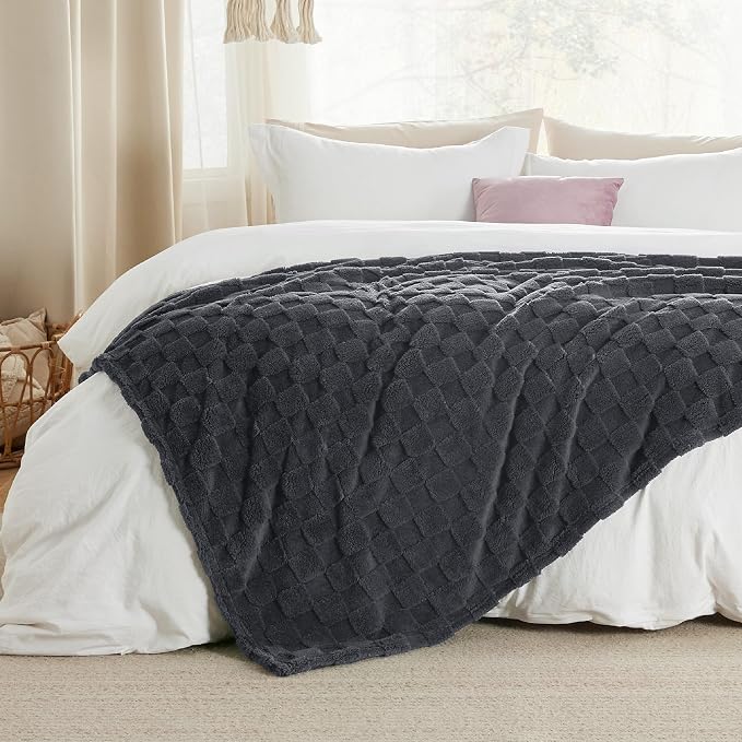 Bedsure GentleSoft Twin Blanket - Image 5