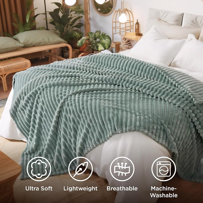 Bedsure GentleSoft Blankets Queen Size - Image 5