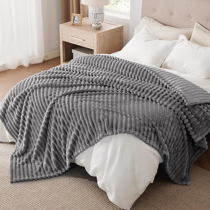 Bedsure GentleSoft Frost Gray California King Size Blanket - Image 8