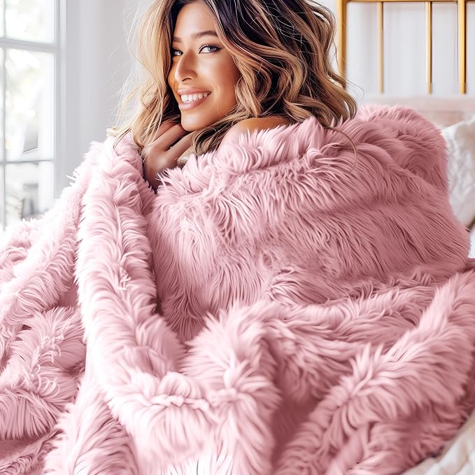 Bedsure GentleSoft Fluffy Pink King Size Blanket - Image 2